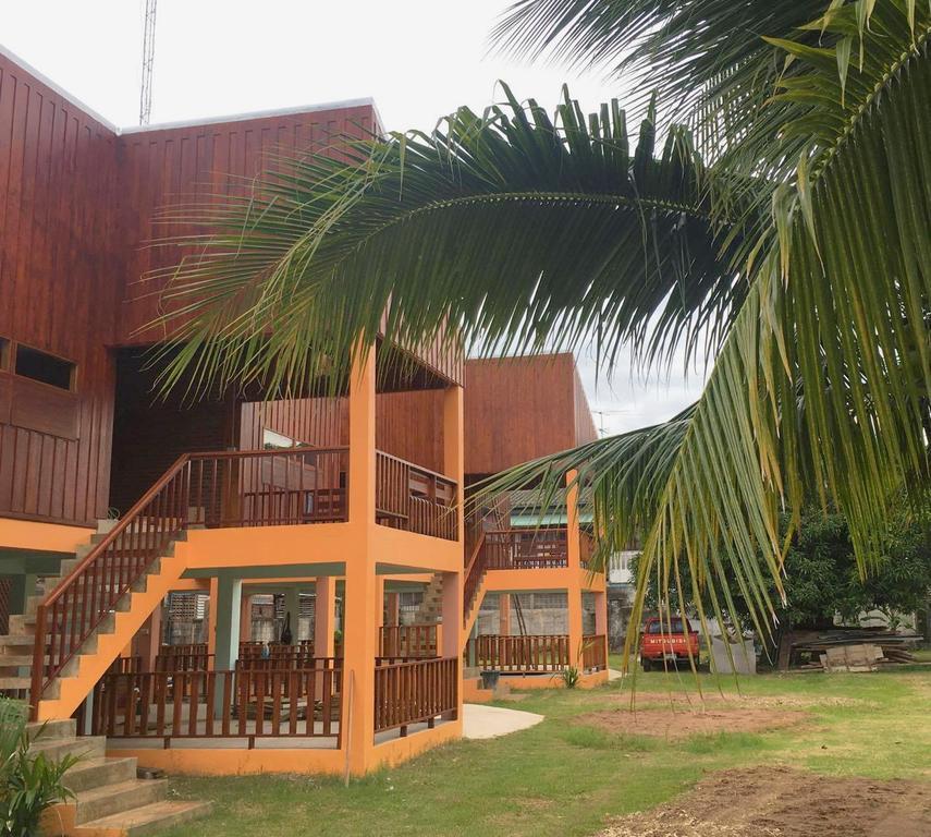 Saduemuenghomestay Phrae Εξωτερικό φωτογραφία